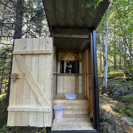 Idyllisk Ved Vannet Skien