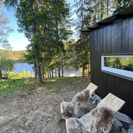 Idyllisk Ved Vannet